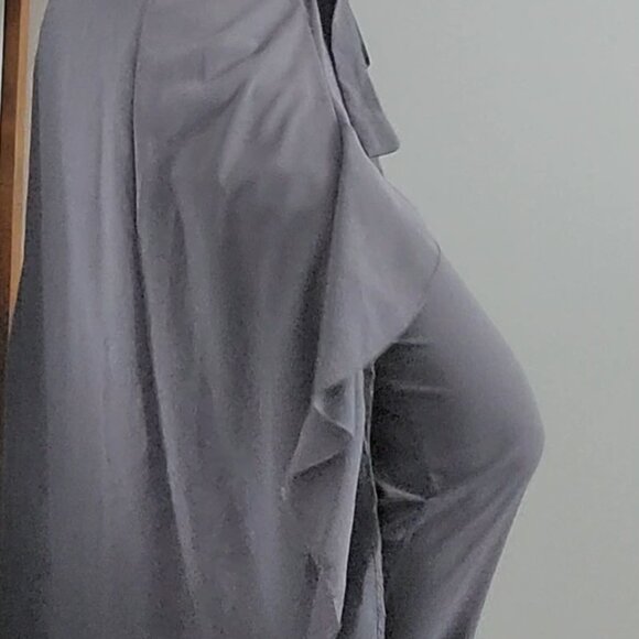 Grey Ruffle Pants with Skirt attatched - Picture 7 of 11